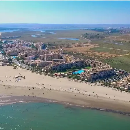 Centro De Ayamonte. Junto Al Rio Guadiana Y Nuevo Puerto Deportivo. Apartment